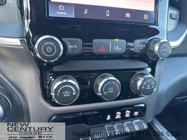 2026 Ram 1500 Express Crew Cab 4x4 5'7" Box