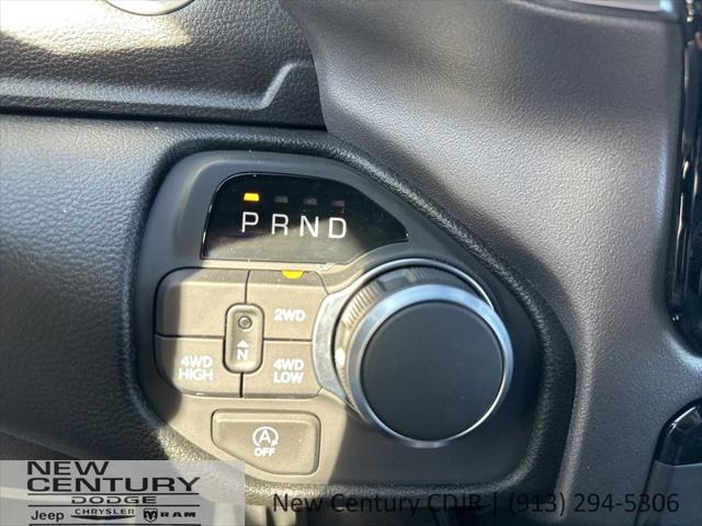 2026 Ram 1500 Express Crew Cab 4x4 5'7" Box