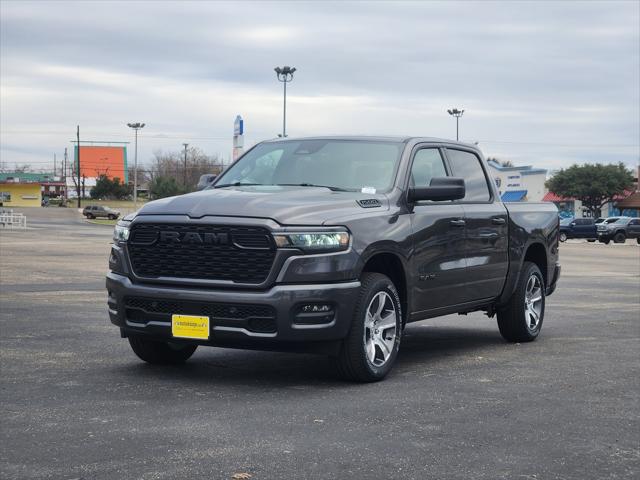 2026 RAM Ram 1500 RAM 1500 EXPRESS CREW CAB 4X2 57 BOX