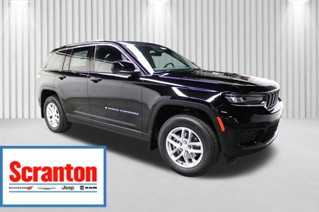 2025 Jeep Grand Cherokee GRAND CHEROKEE LAREDO X 4X4 2025 Jeep Grand Cherokee GRAND CHEROKEE LAREDO X 4X4