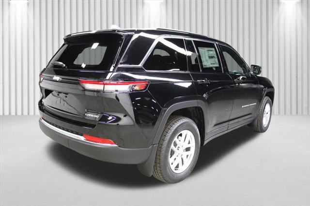 2025 Jeep Grand Cherokee GRAND CHEROKEE LAREDO X 4X4 2025 Jeep Grand Cherokee GRAND CHEROKEE LAREDO X 4X4