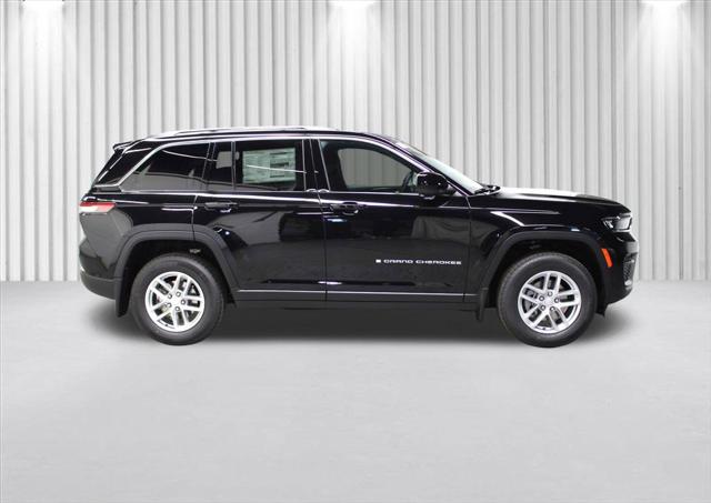 2025 Jeep Grand Cherokee GRAND CHEROKEE LAREDO X 4X4 2025 Jeep Grand Cherokee GRAND CHEROKEE LAREDO X 4X4