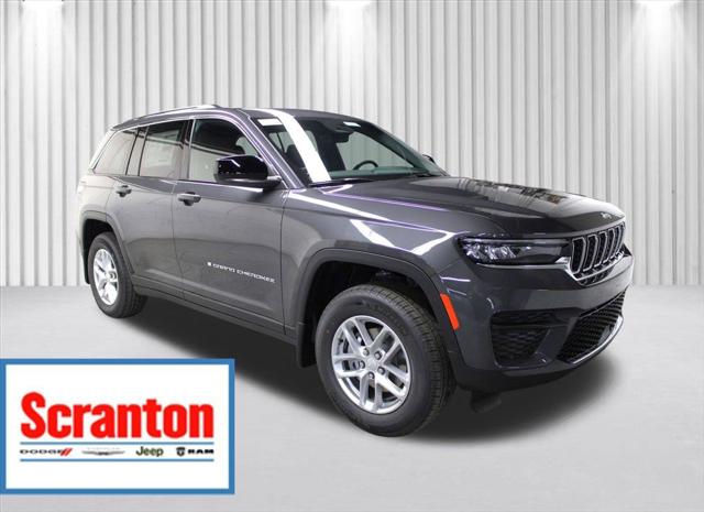 2025 Jeep Grand Cherokee GRAND CHEROKEE LAREDO X 4X4