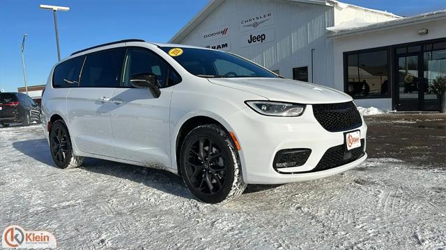 2026 Chrysler Pacifica PACIFICA LIMITED AWD