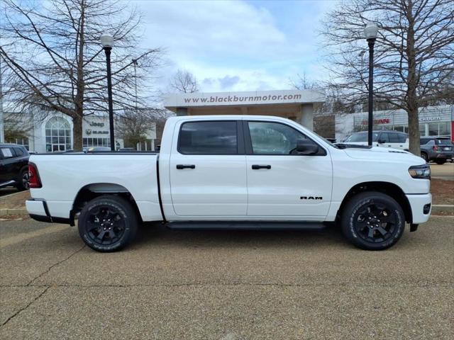 2026 RAM Ram 1500 RAM 1500 EXPRESS CREW CAB 4X4 57 BOX