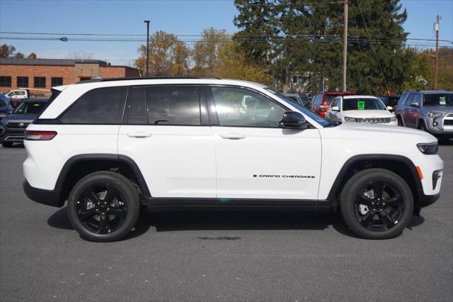 2025 Jeep Grand Cherokee GRAND CHEROKEE LIMITED 4X4 2025 Jeep Grand Cherokee GRAND CHEROKEE LIMITED 4X4