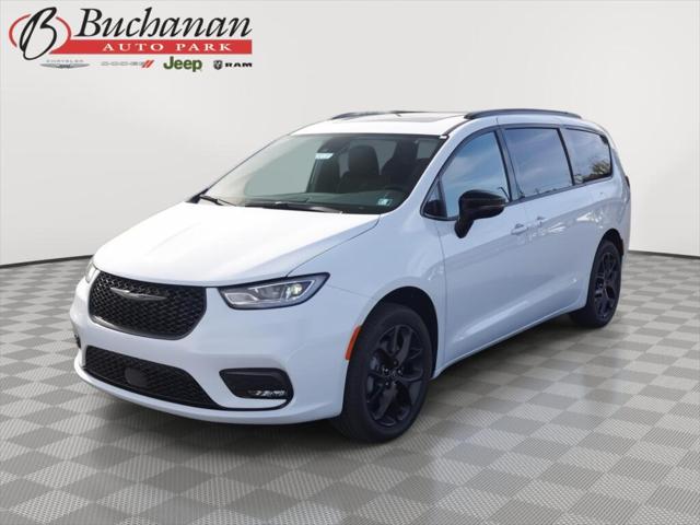 2026 Chrysler Pacifica PACIFICA LIMITED AWD