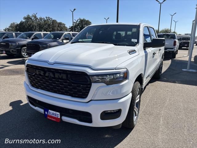 2025 RAM Ram 1500 RAM 1500 TRADESMAN CREW CAB 4X2 57 BOX 2025 RAM Ram 1500 RAM 1500 TRADESMAN CREW CAB 4X2 57 BOX