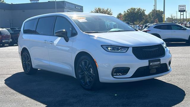 2026 Chrysler Pacifica PACIFICA SELECT 2026 Chrysler Pacifica PACIFICA SELECT