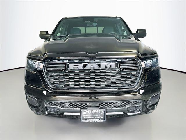 2026 RAM Ram 1500 RAM 1500 EXPRESS CREW CAB 4X4 57 BOX