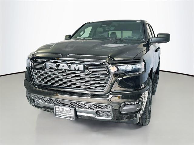 2026 RAM Ram 1500 RAM 1500 EXPRESS CREW CAB 4X4 57 BOX