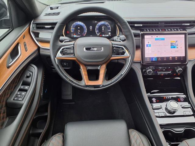 2025 Jeep Grand Cherokee GRAND CHEROKEE SUMMIT RESERVE 4X4