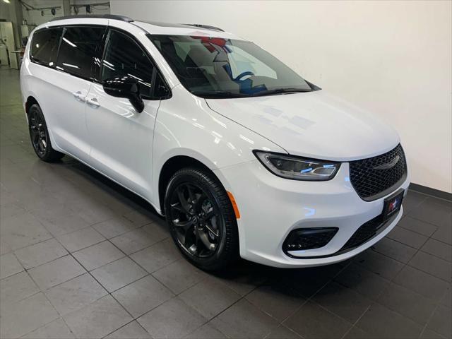 2026 Chrysler Pacifica PACIFICA LIMITED AWD