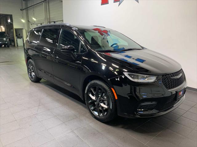 2026 Chrysler Pacifica PACIFICA LIMITED AWD