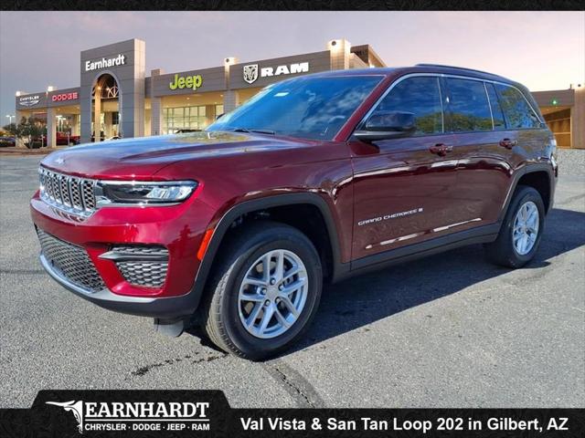 2025 Jeep Grand Cherokee GRAND CHEROKEE LAREDO X 4X4