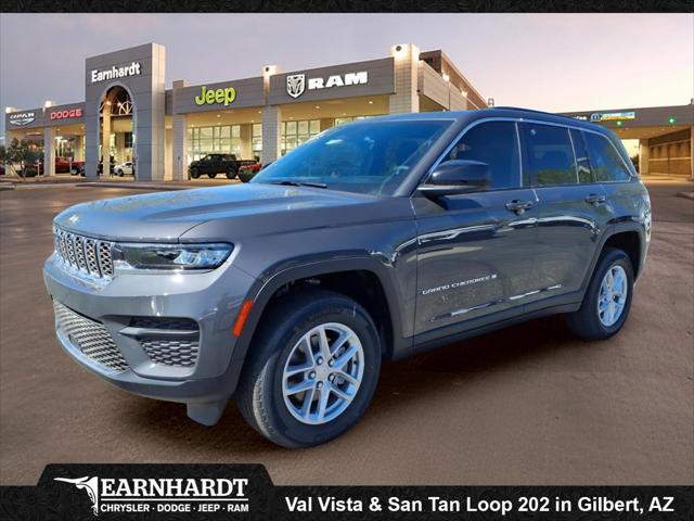 2025 Jeep Grand Cherokee GRAND CHEROKEE LAREDO X 4X4
