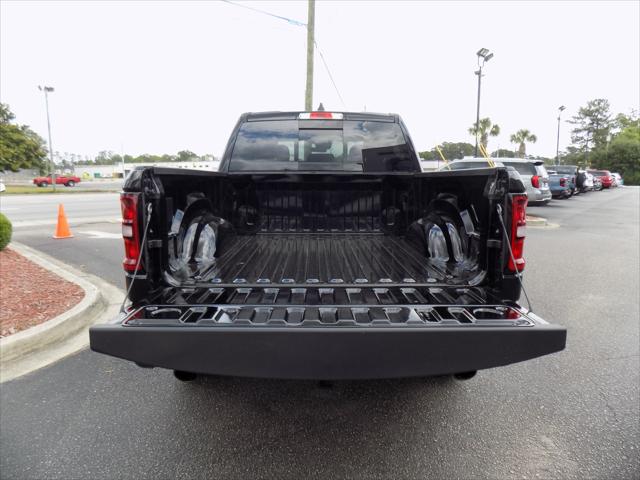 2026 Ram 1500 Warlock Crew Cab 4x4 5'7" Box