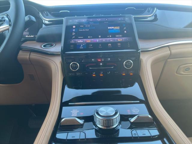 2025 Jeep Grand Cherokee GRAND CHEROKEE L SUMMIT RESERVE 4X4 2025 Jeep Grand Cherokee GRAND CHEROKEE L SUMMIT RESERVE 4X4