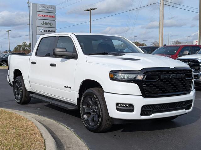 2026 RAM Ram 1500 RAM 1500 EXPRESS CREW CAB 4X4 57 BOX