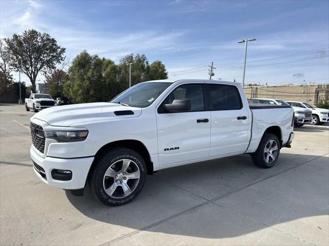 2026 RAM Ram 1500 RAM 1500 EXPRESS CREW CAB 4X2 57 BOX