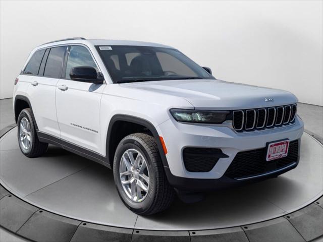 2025 Jeep Grand Cherokee GRAND CHEROKEE LAREDO X 4X4 2025 Jeep Grand Cherokee GRAND CHEROKEE LAREDO X 4X4