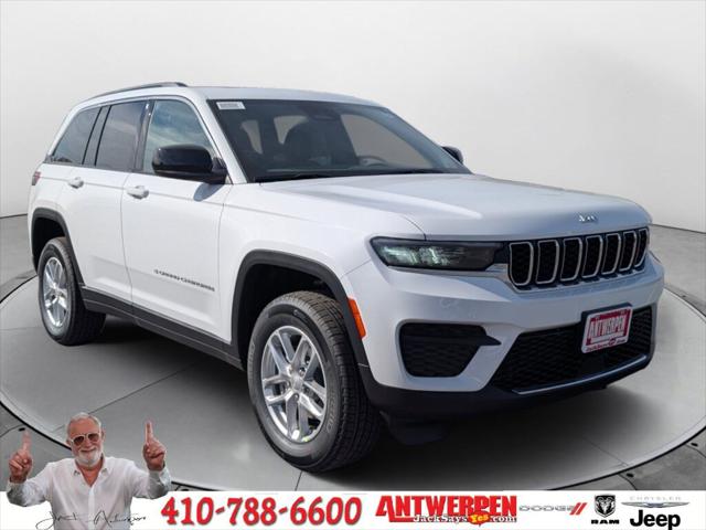 2025 Jeep Grand Cherokee GRAND CHEROKEE LAREDO X 4X4