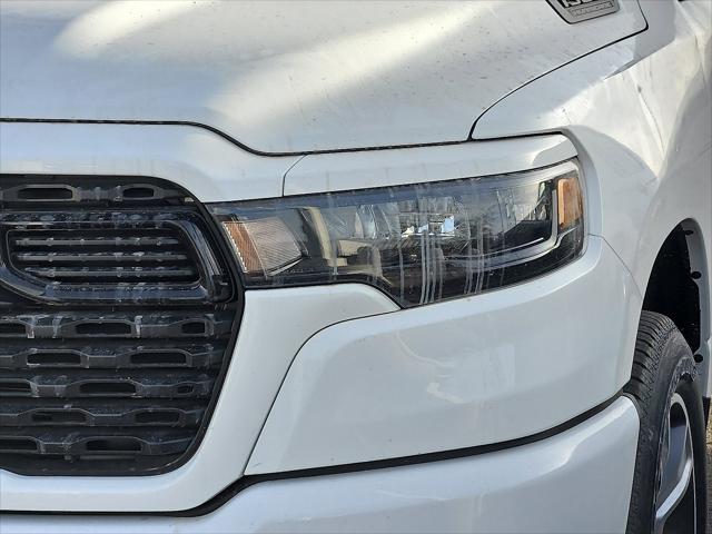 2026 RAM Ram 1500 RAM 1500 EXPRESS CREW CAB 4X2 57 BOX 2026 RAM Ram 1500 RAM 1500 EXPRESS CREW CAB 4X2 57 BOX