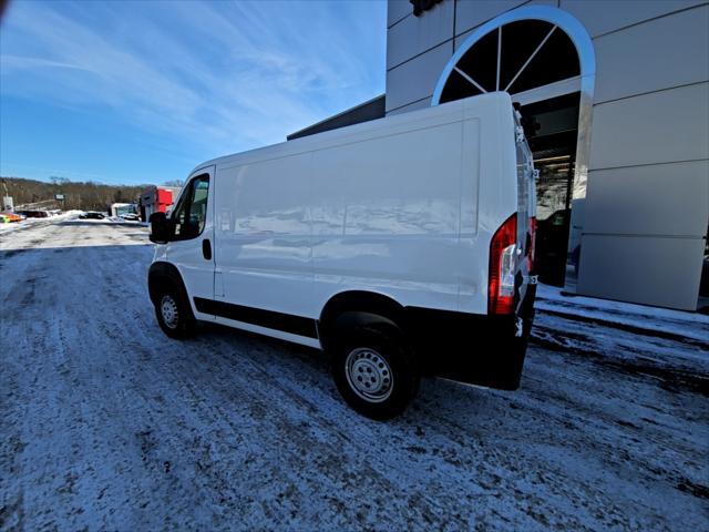 2026 Ram ProMaster Cargo Van Tradesman Low Roof 118" WB w/Pass Seat