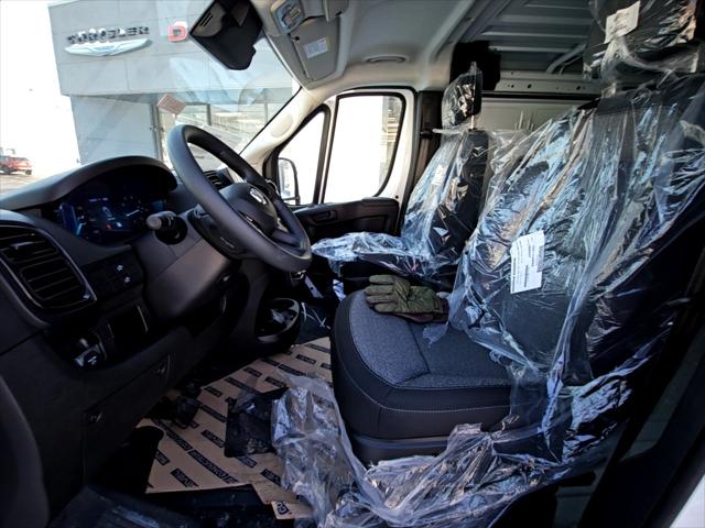 2026 Ram ProMaster Cargo Van Tradesman Low Roof 118" WB w/Pass Seat