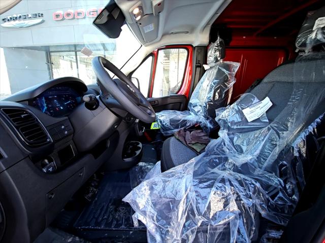 2026 Ram ProMaster Cargo Van Tradesman Low Roof 118" WB w/Pass Seat