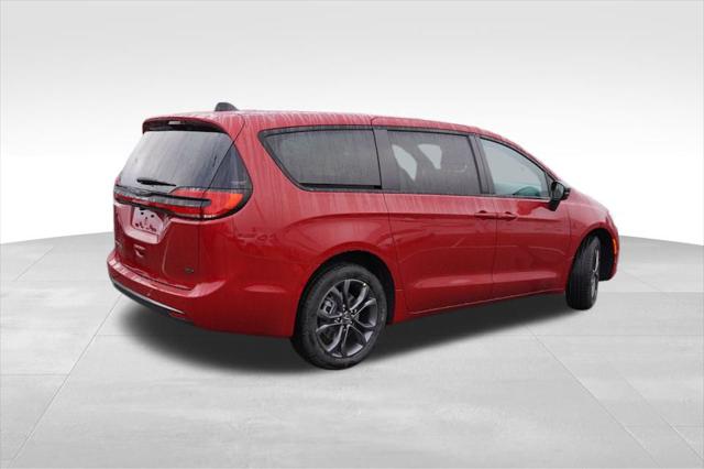2026 Chrysler Pacifica PACIFICA SELECT AWD