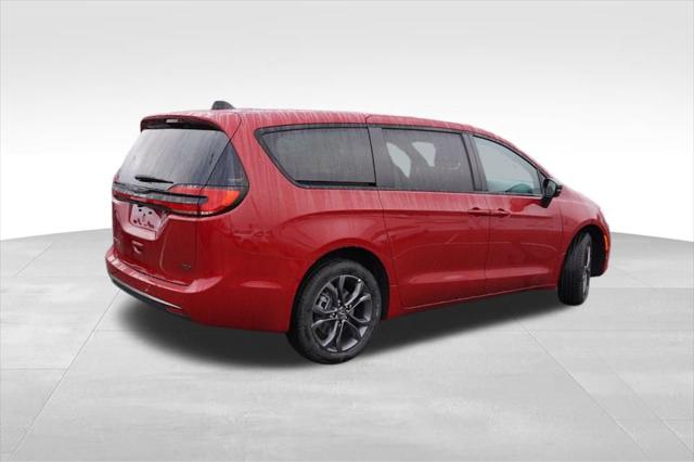 2026 Chrysler Pacifica PACIFICA SELECT AWD