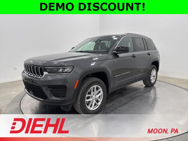 2025 Jeep Grand Cherokee GRAND CHEROKEE LAREDO X 4X4