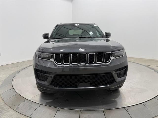 2025 Jeep Grand Cherokee GRAND CHEROKEE LAREDO X 4X4 2025 Jeep Grand Cherokee GRAND CHEROKEE LAREDO X 4X4