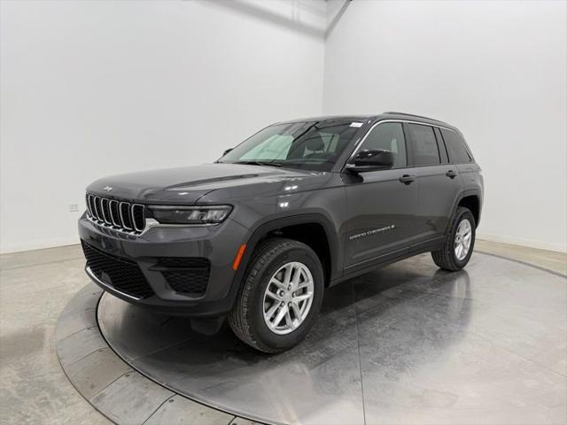 2025 Jeep Grand Cherokee GRAND CHEROKEE LAREDO X 4X4 2025 Jeep Grand Cherokee GRAND CHEROKEE LAREDO X 4X4