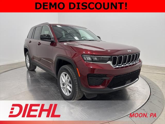 2025 Jeep Grand Cherokee GRAND CHEROKEE LAREDO X 4X4