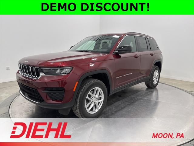 2025 Jeep Grand Cherokee GRAND CHEROKEE LAREDO X 4X4