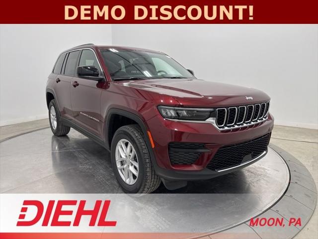 2025 Jeep Grand Cherokee GRAND CHEROKEE LAREDO X 4X4