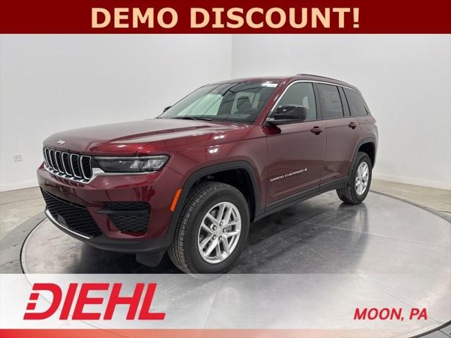 2025 Jeep Grand Cherokee GRAND CHEROKEE LAREDO X 4X4
