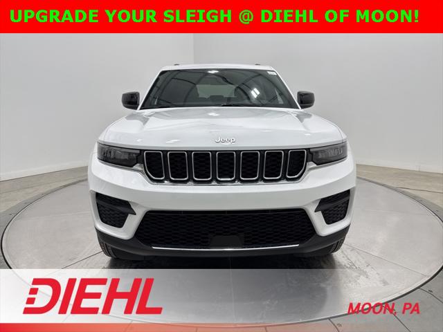 2025 Jeep Grand Cherokee GRAND CHEROKEE LAREDO X 4X4