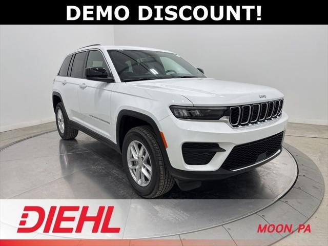 2025 Jeep Grand Cherokee GRAND CHEROKEE LAREDO X 4X4