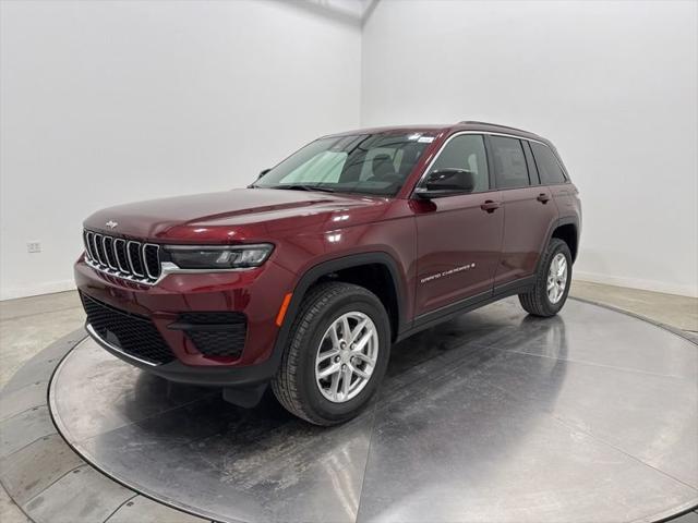 2025 Jeep Grand Cherokee GRAND CHEROKEE LAREDO X 4X4