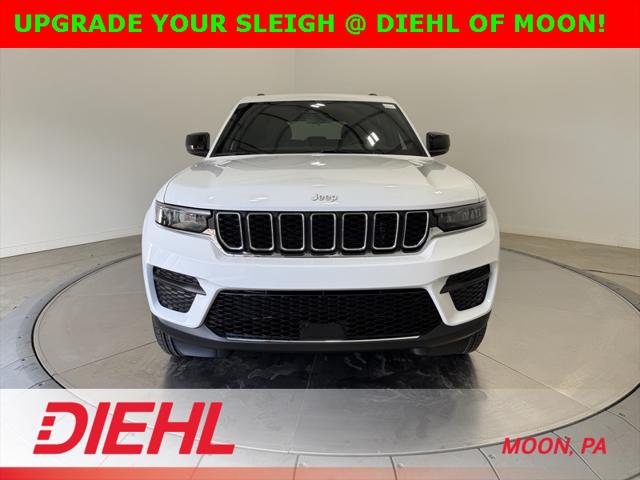 2025 Jeep Grand Cherokee GRAND CHEROKEE LAREDO X 4X4