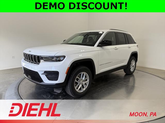 2025 Jeep Grand Cherokee GRAND CHEROKEE LAREDO X 4X4
