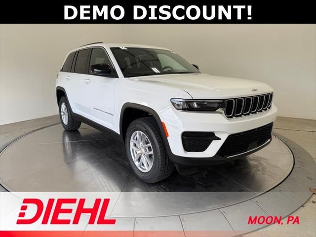 2025 Jeep Grand Cherokee GRAND CHEROKEE LAREDO X 4X4 2025 Jeep Grand Cherokee GRAND CHEROKEE LAREDO X 4X4