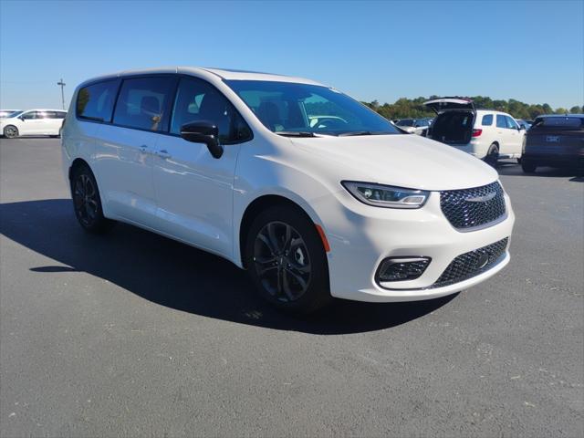 2026 Chrysler Pacifica PACIFICA SELECT 2026 Chrysler Pacifica PACIFICA SELECT