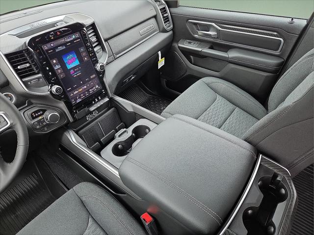 2026 Ram 1500 Big Horn Crew Cab 4x4 5'7" Box
