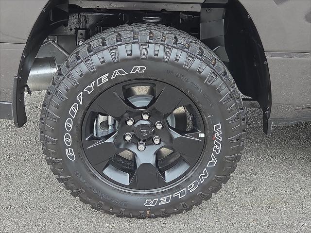 2026 Ram 1500 Warlock Crew Cab 4x4 5'7" Box
