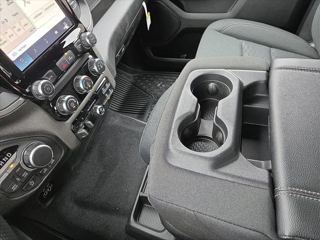 2026 Ram 1500 Warlock Crew Cab 4x4 5'7" Box
