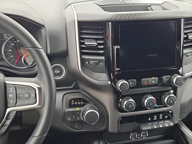 2026 Ram 1500 Express Crew Cab 4x4 5'7" Box